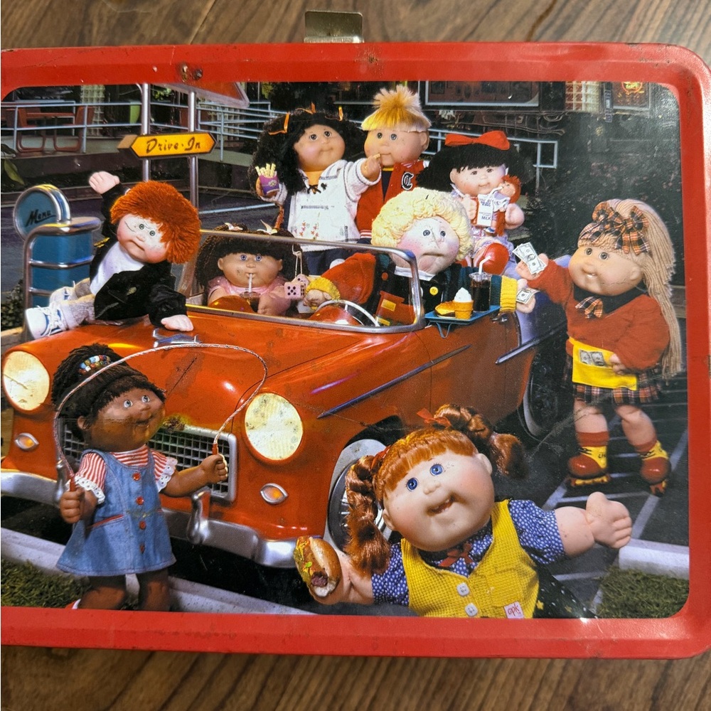 Cabbage patch doll lunch box with Red Convertible